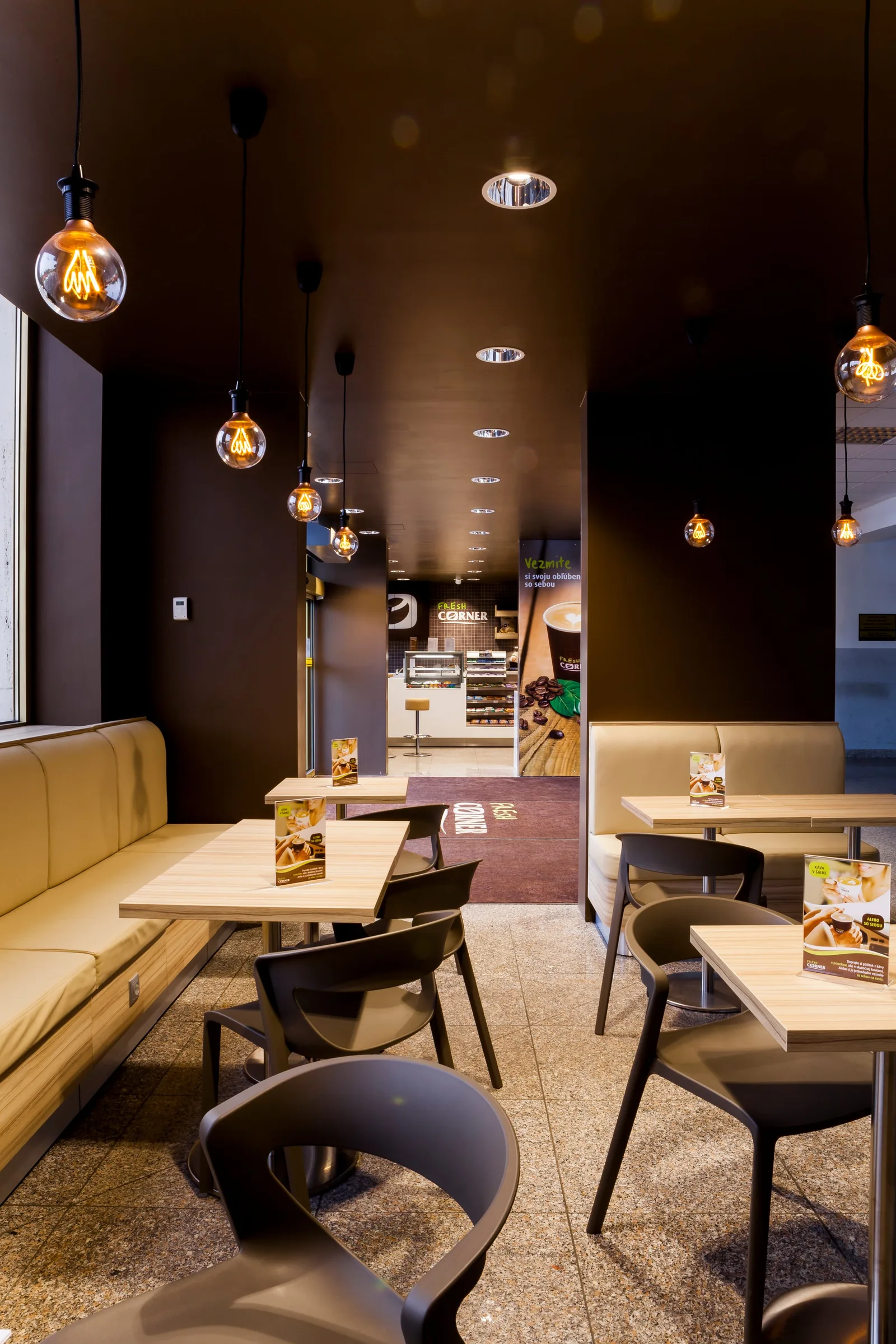 Iné – Fresh Corner — moderný retail (16) | Industry Photo