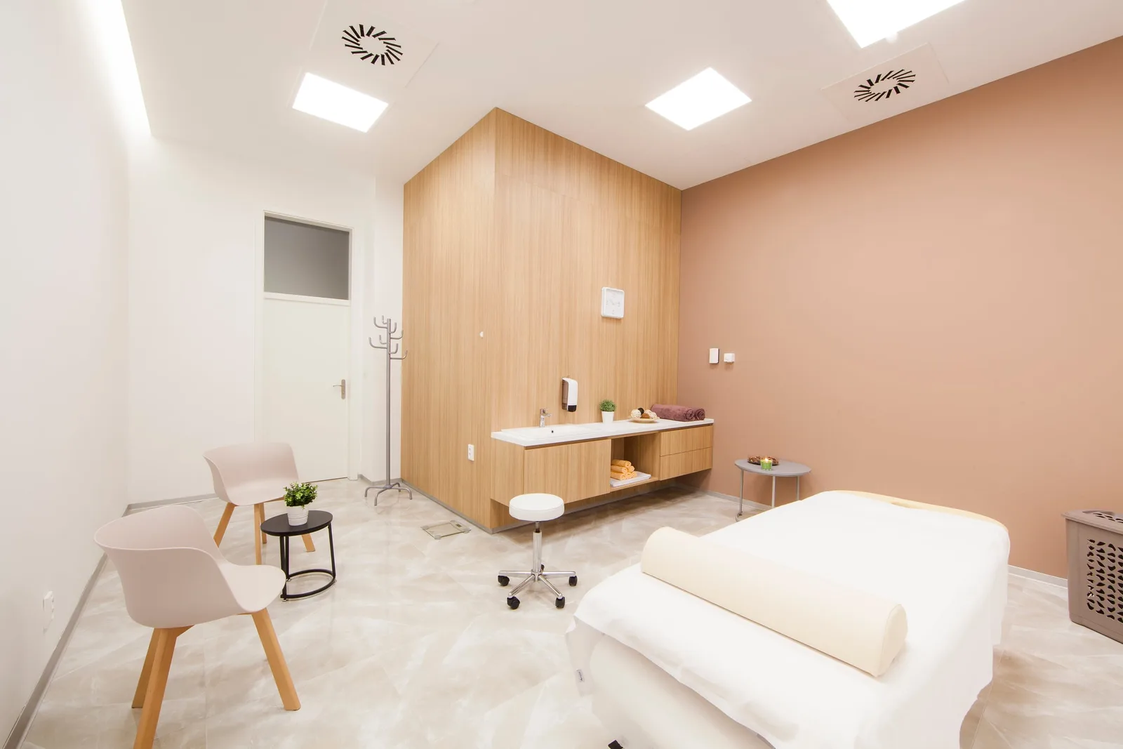 Iné – Slovnaft Relax Center — priestor na oddych (02) | Industry Photo