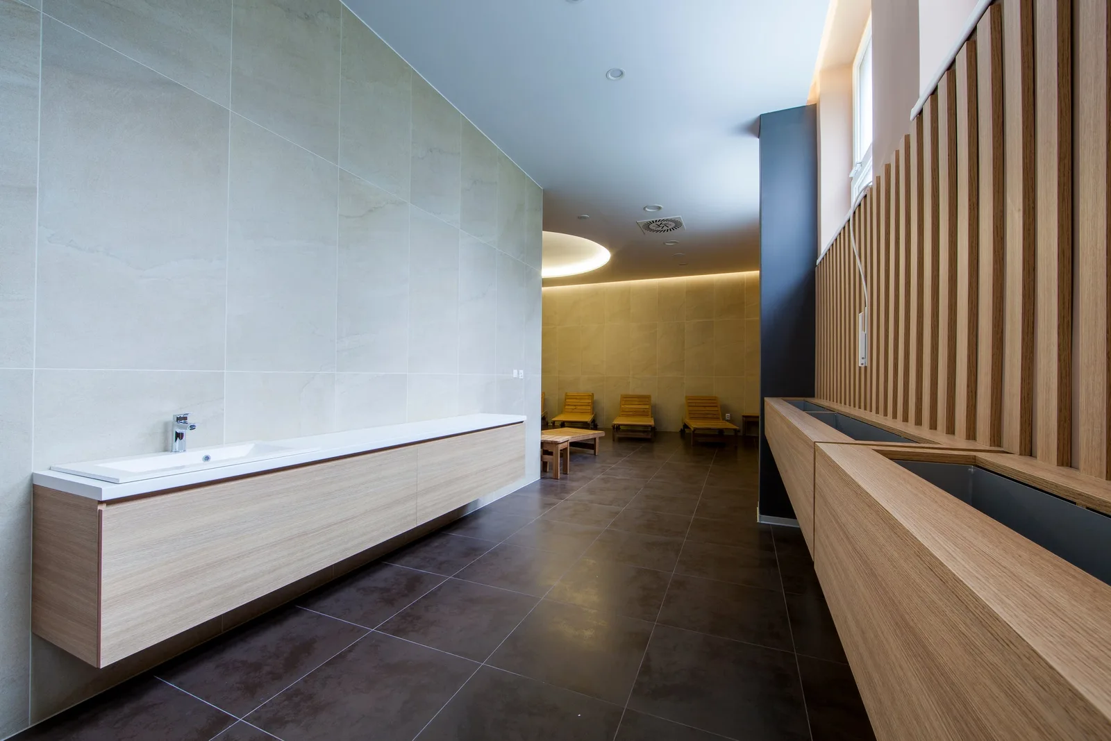 Iné – Slovnaft Relax Center — priestor na oddych (19) | Industry Photo