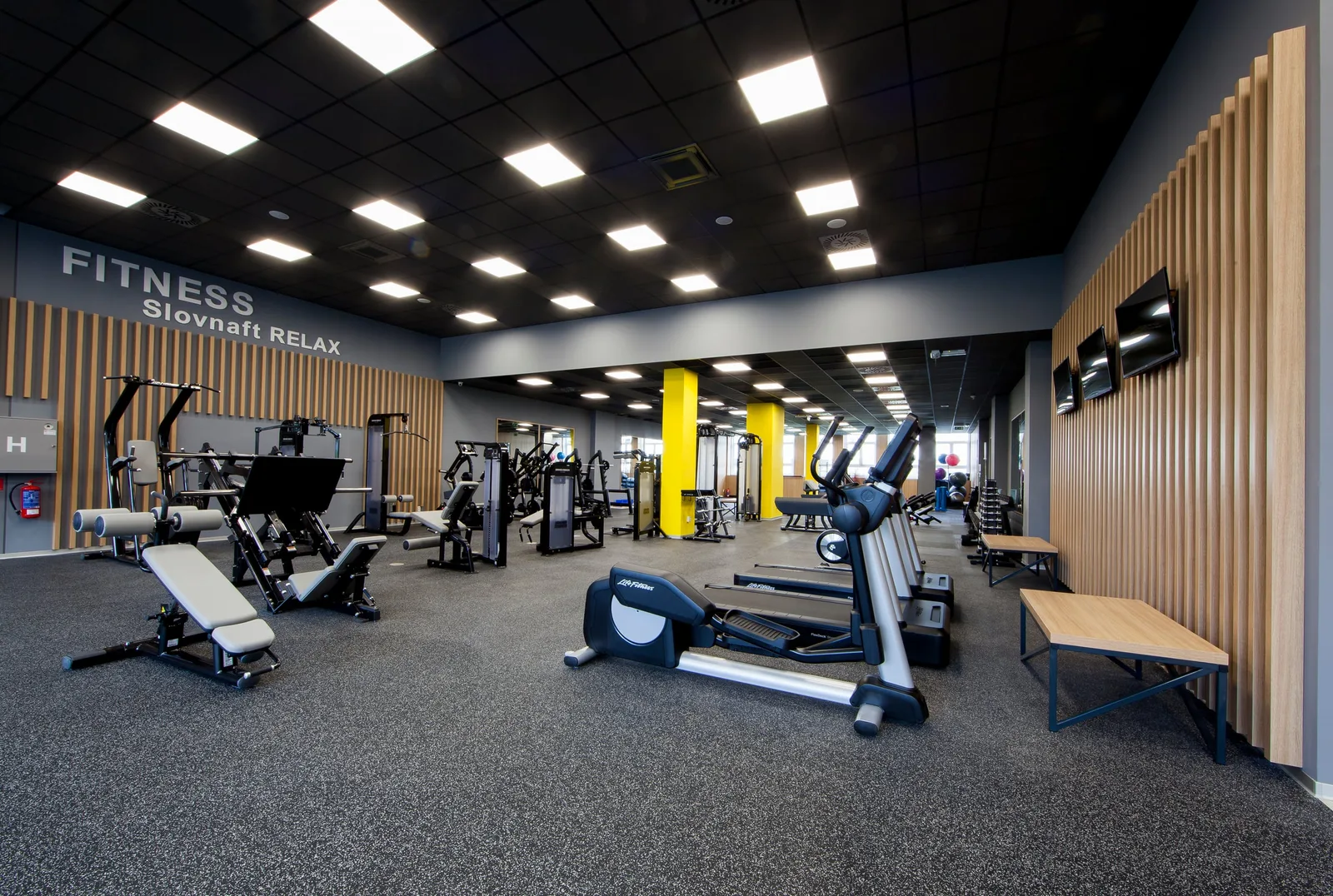 Iné – Slovnaft Relax Center — priestor na oddych (22) | Industry Photo