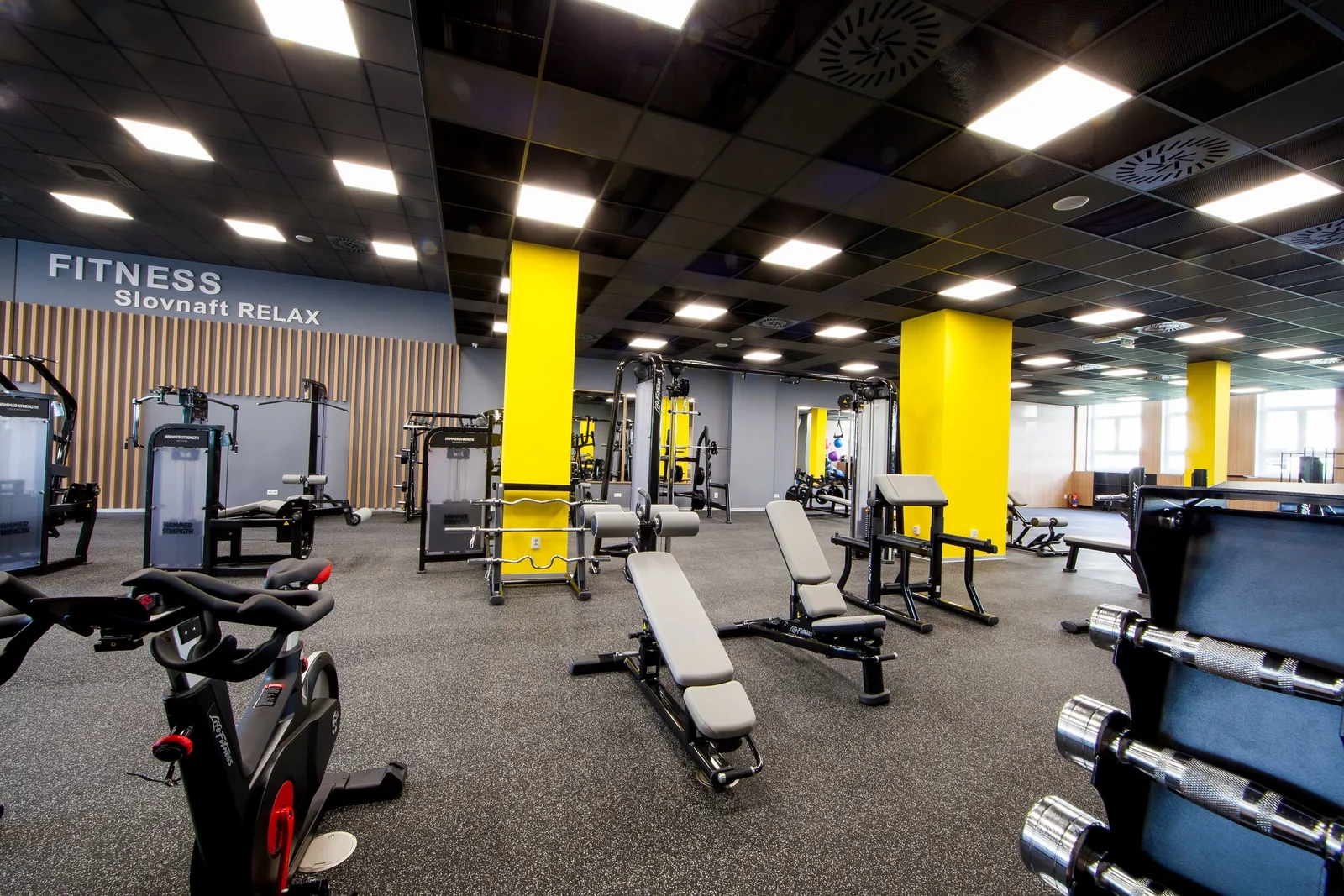 Iné – Slovnaft Relax Center — priestor na oddych (27) | Industry Photo