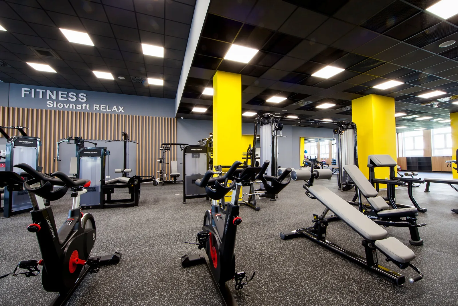 Iné – Slovnaft Relax Center — priestor na oddych (30) | Industry Photo
