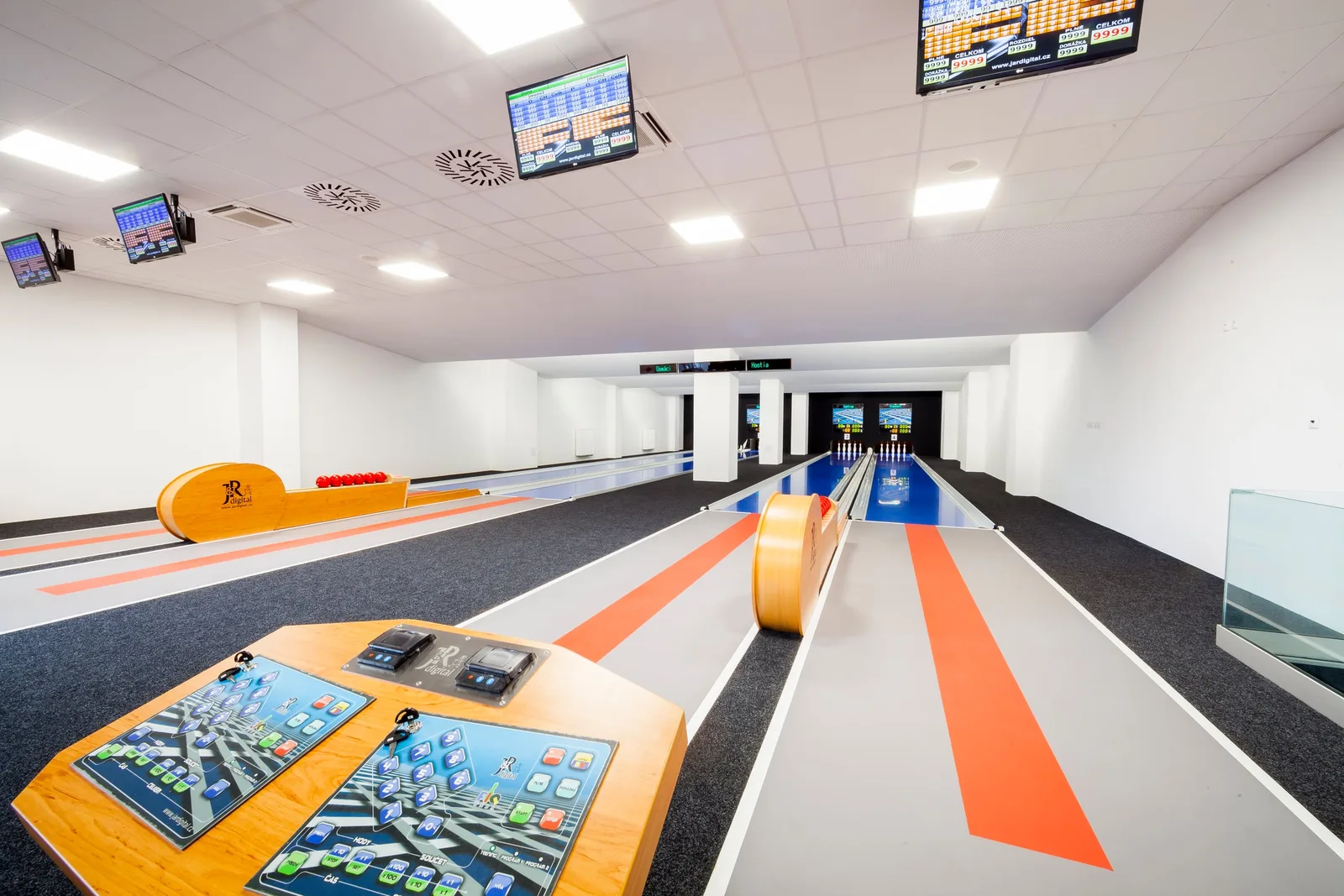 Iné – Slovnaft Relax Center — priestor na oddych (39) | Industry Photo