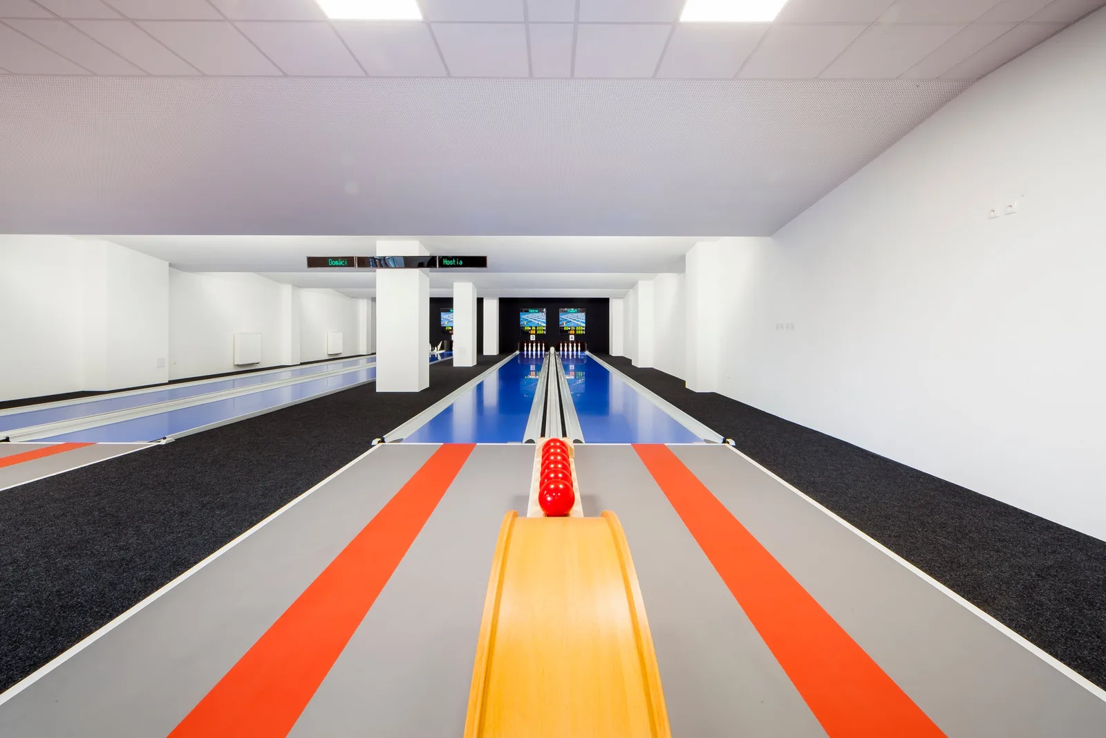 Iné – Slovnaft Relax Center — priestor na oddych (41) | Industry Photo