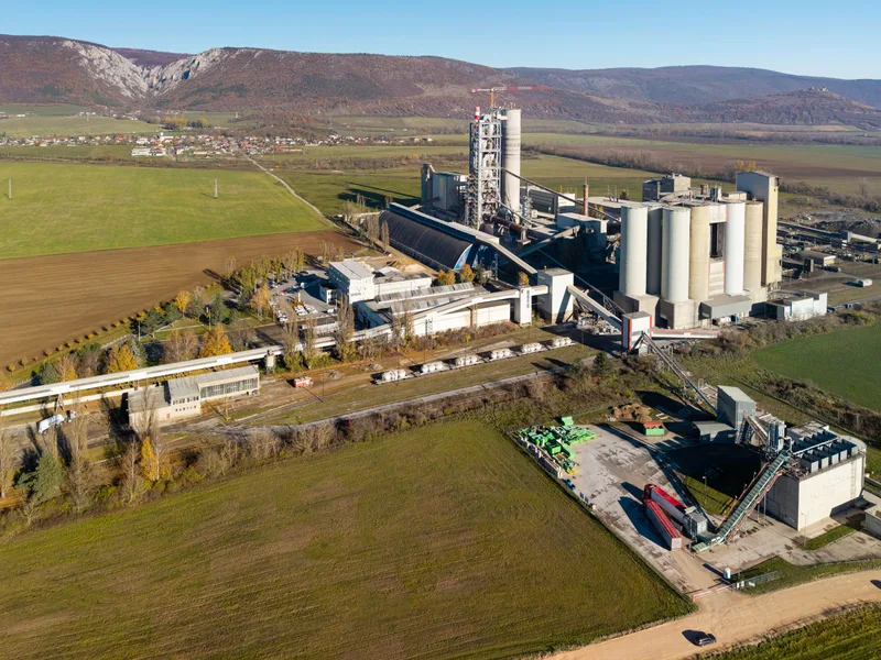 Letecká fotografia – DANUCEM cementáreň Turňa nad Bodvou (01) | Industry Photo