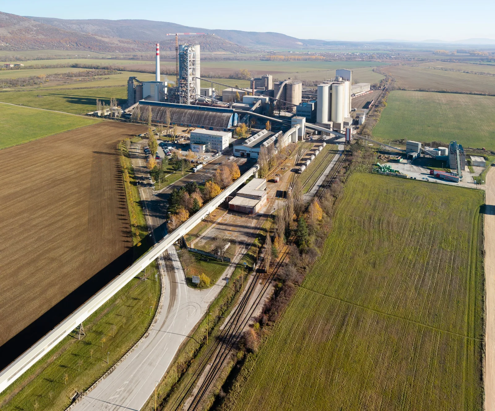 Letecká fotografia – DANUCEM cementáreň Turňa nad Bodvou (02) | Industry Photo