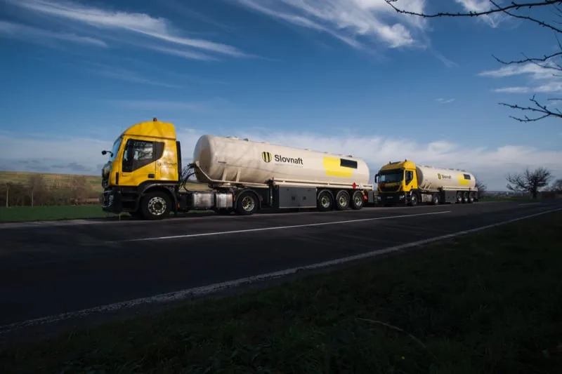 Technológia a preprava – Slovnaft — logistika vo veľkom (04) | Industry Photo