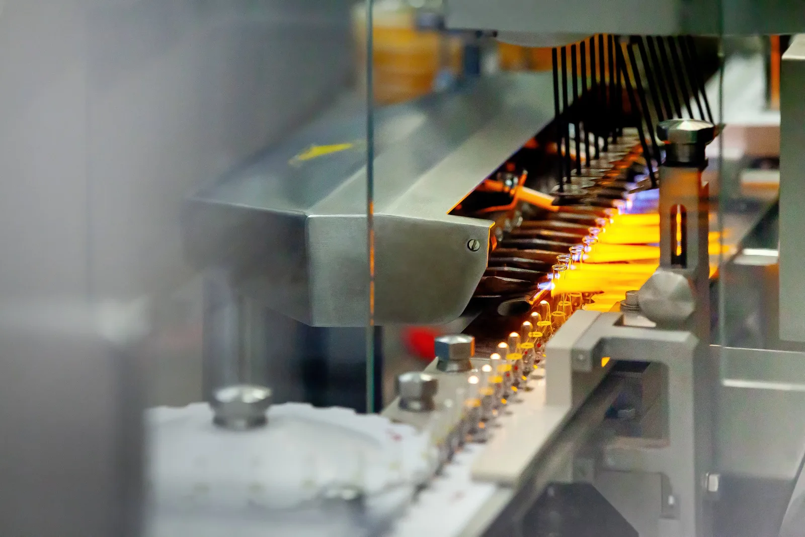 Výroba – Saneca Pharmaceuticals (01) | Industry Photo