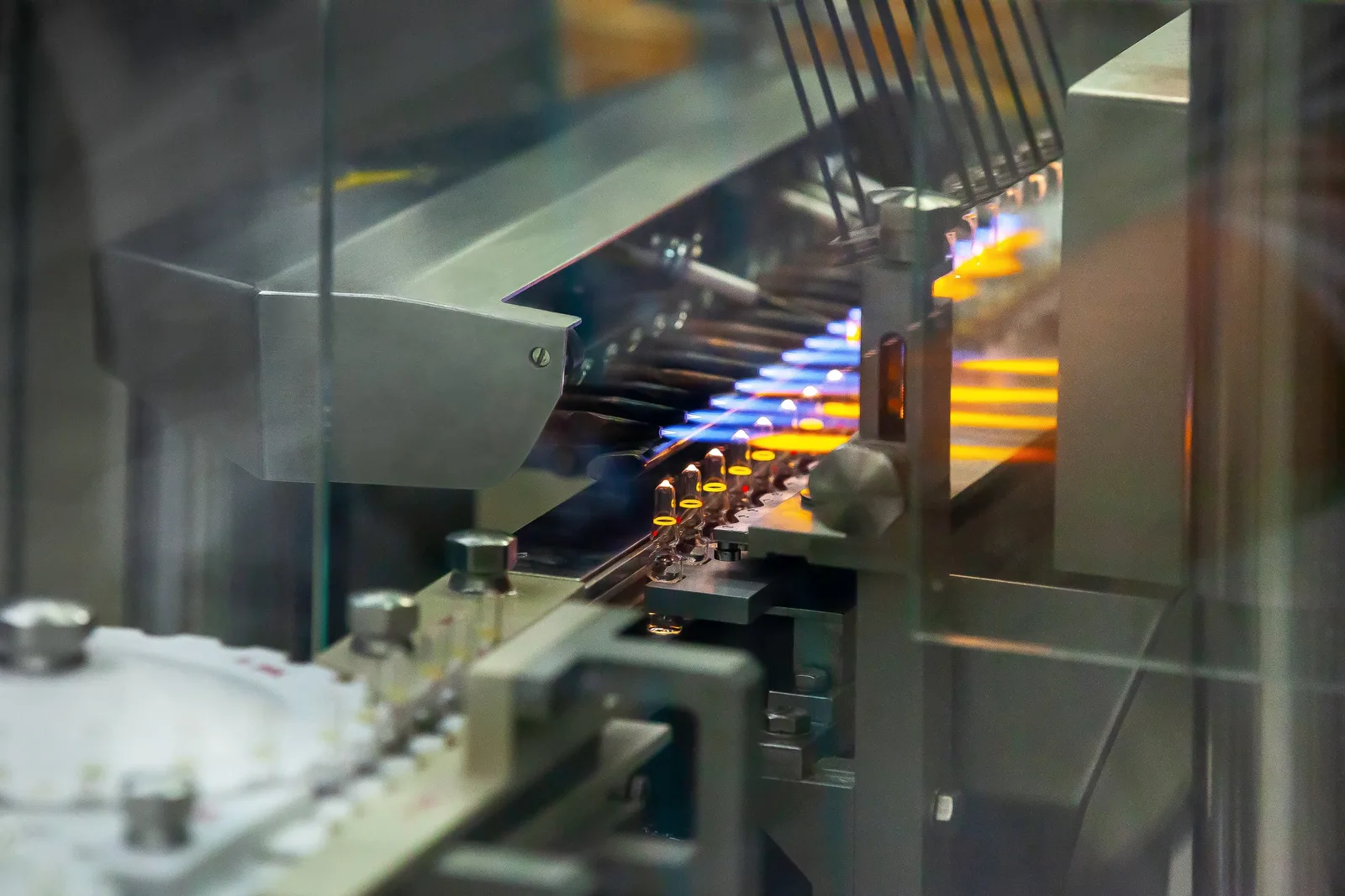 Výroba – Saneca Pharmaceuticals (02) | Industry Photo