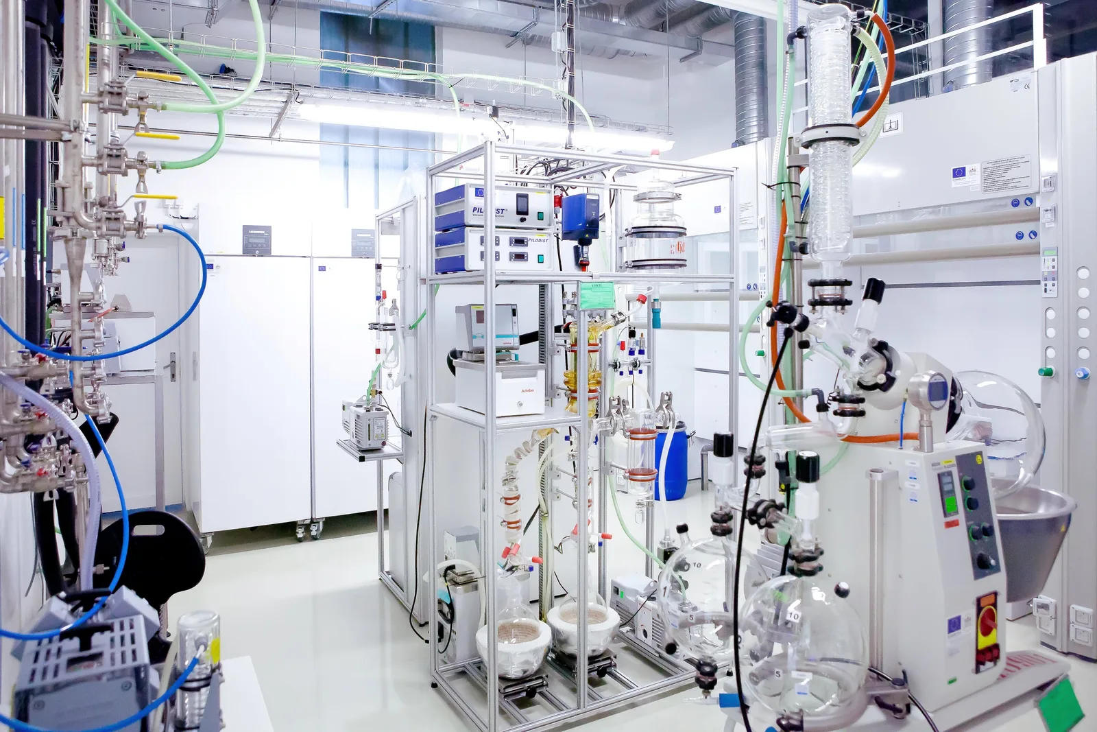 Výroba – Saneca Pharmaceuticals (42) | Industry Photo