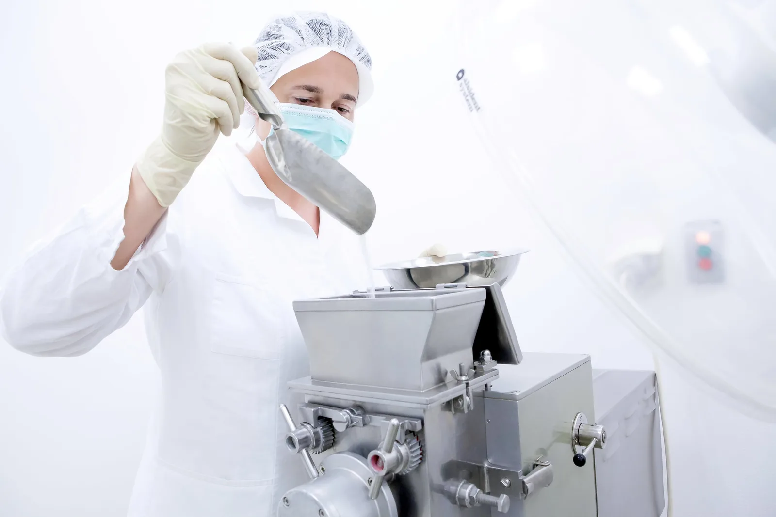 Výroba – Saneca Pharmaceuticals (44) | Industry Photo